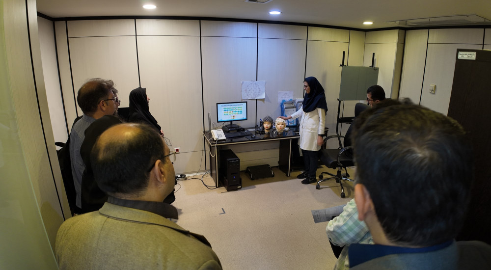 بازدید از آزمایشگاه ملی نقشه برداری مغز