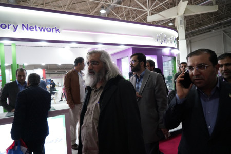 بازدید جناب آقای وحید جلیلی قائم مقام محترم رسانه ملی از پاویون شبکه آزمایشگاهی کشور در سیزدهمین نمایشگاه تجهیزات «ایران‌ساخت»