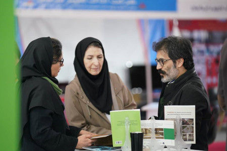 پاویون شبکه آزمایشگاهی کشور در سیزدهمین نمایشگاه تجهیزات «ایران‌ساخت» - روز دوم