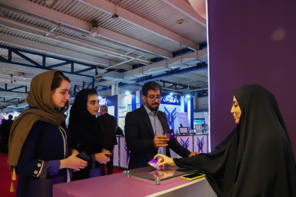 هدیه ویژه شبکه آزمایشگاهی برای پژوهشگران و شرکت های بازدید کننده