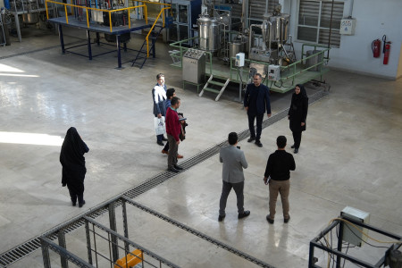 بازدید معلمین علوم تجربی پایه ابتدایی و مربیان پژوهش‌سراهای دانش‌آموزی از ظرفیت های آزمایشگاهی مستقر در سازمان پژوهش های علمی و صنعتی ایران
