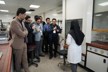 بازدید معلمین علوم تجربی پایه ابتدایی و مربیان پژوهش‌سراهای دانش‌آموزی از ظرفیت های آزمایشگاهی مستقر در سازمان پژوهش های علمی و صنعتی ایران