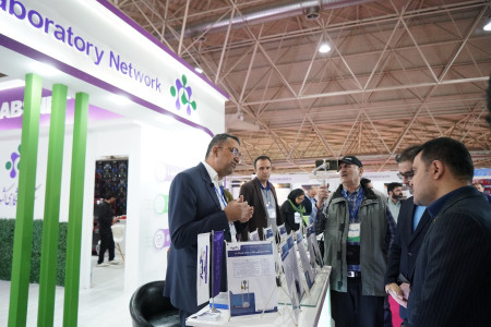 بازدید جناب آقای دکتر افشین معاون محترم علمی، فناوری و اقتصاد دانش بنیان ریاست جمهوری از پاویون شبکه آزمایشگاهی کشور در سیزدهمین نمایشگاه تجهیزات «ایران‌ساخت»