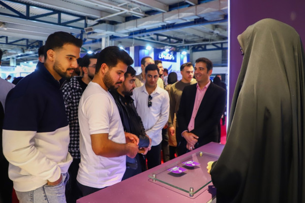 هدیه ویژه شبکه آزمایشگاهی برای پژوهشگران و شرکت های بازدید کننده