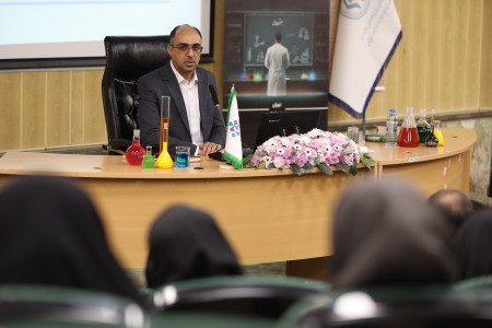 آشنایی با فرآیندها، فعالیت‌ها و حمایت‌های شبکه آزمایشگاهی کشور و تجهیزات آزمایشگاهی