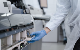 توسعه پایدار از مسیر کیفیت می‌گذرد؛ نقش آزمایش‌های دقیق در ارتقای اعتماد و سلامت جامعه