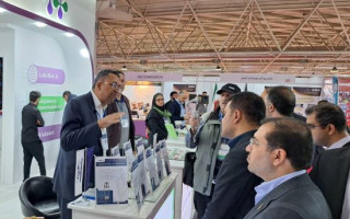 بازدید معاون علمی رئیسجمهور از پاویون شبکه آزمایشگاهی کشور در نمایشگاه ایرانساخت