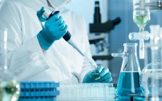 مدرسه زمستانه مهارت‌های آزمایشگاهی در قم