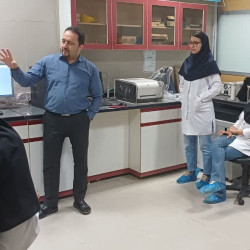 گسترش مهارت‌آموزی دانشجویان علوم زیستی با حضور در آزمایشگاه جامع تحقیقات اهواز