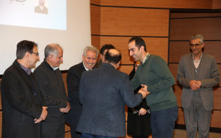 کارشناس برتر 1402-نقش آفرینی کارشناسان آزمایشگاه‌ها در توسعه فناوری‌های نوین