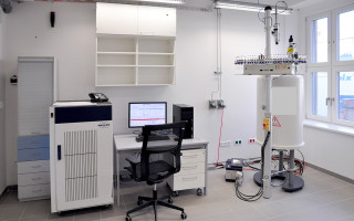 آغاز ارائه خدمات تخصصی NMR در پژوهشگاه شیمی و مهندسی شیمی ایران