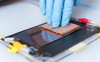 طراحی نانوژنراتورهای پوشیدنی که ضدباکتری هم هستند