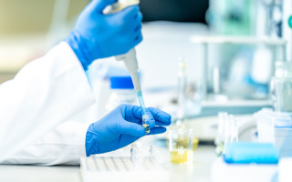 ارتقای توانمندی دانشجویان و کارشناسان در حوزه توالی‌یابی