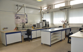 ارائه خدمات تخصصی و پیشرفته آزمایشگاهی در حوزه علوم و پژوهش‌های زمین‌شناسی