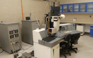 استقرار دستگاه TEM در دانشگاه علوم پزشکی مشهد